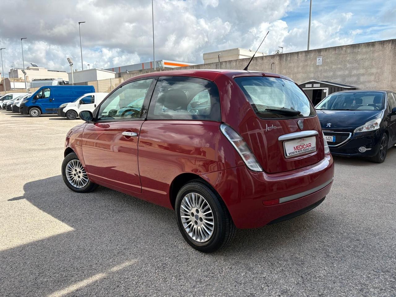 Lancia Ypsilon 1.2 Silver 69CV