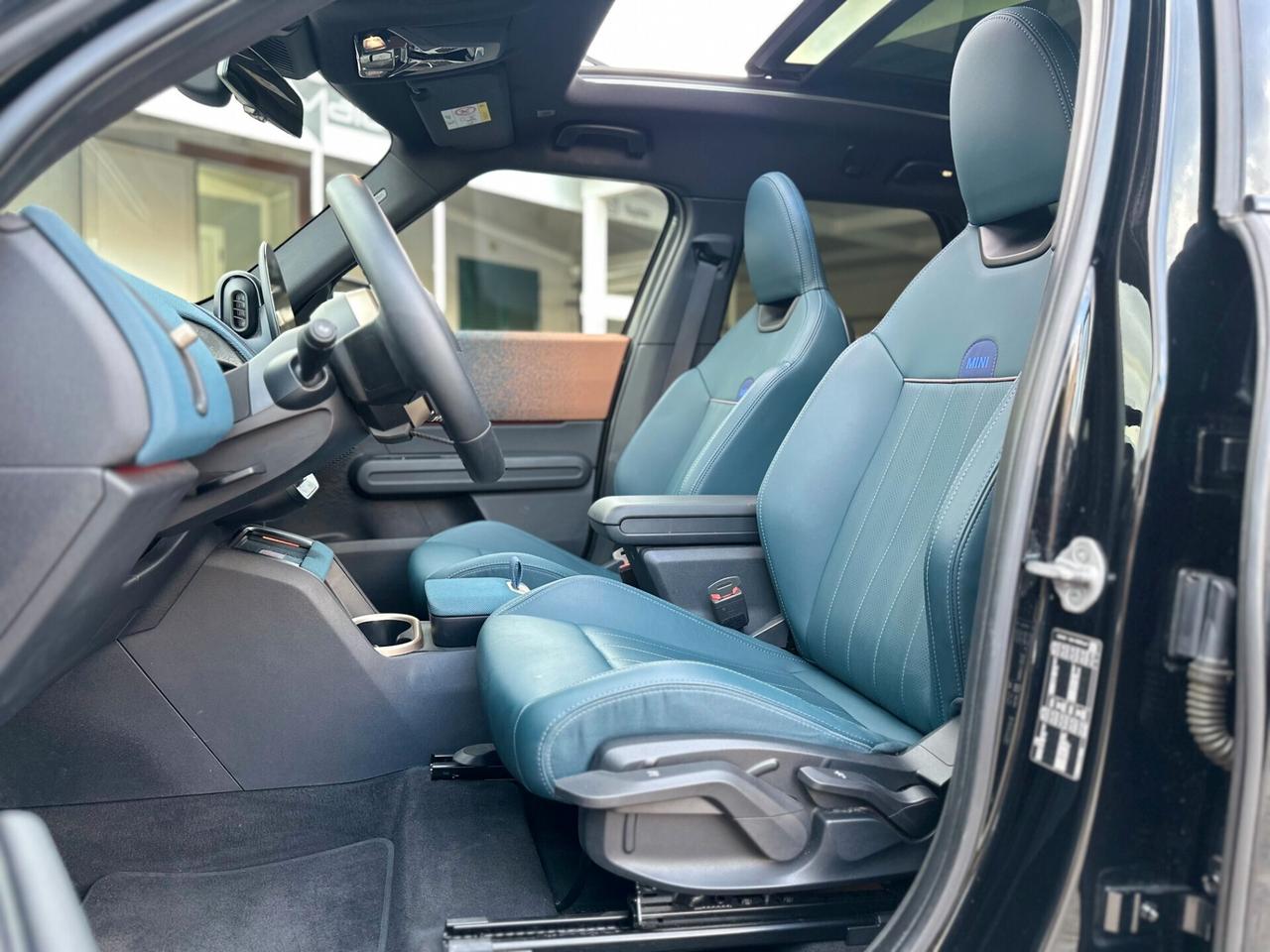 Mini Countryman D Favoured Trim Tetto '24