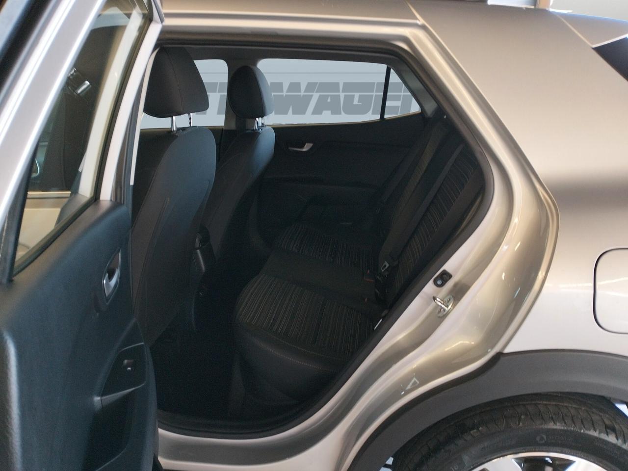 Kia Stonic 1.2 dpi Style s/Design Pack 84cv