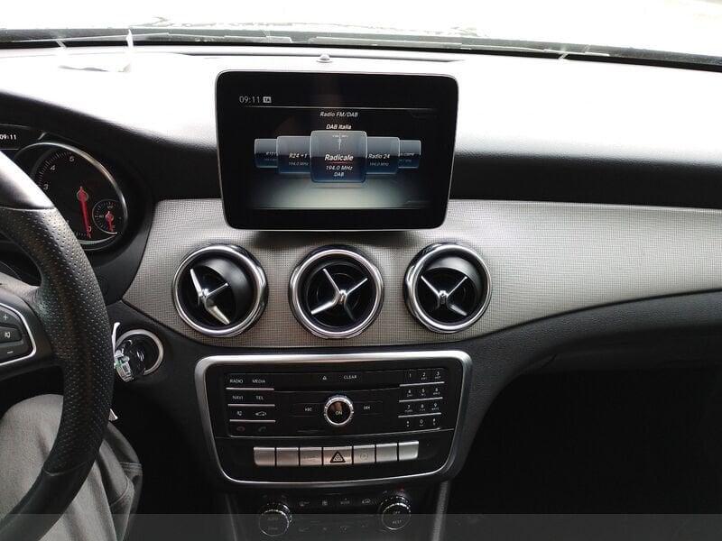 Mercedes-Benz GLA GLA-X156 2017 Benzina 180 Sport