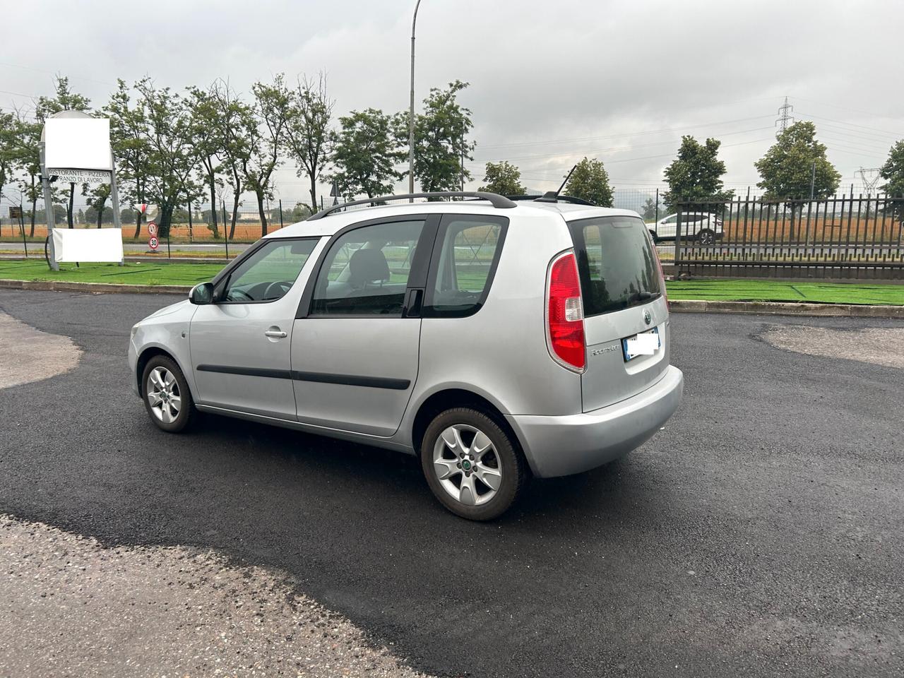 Skoda Roomster 1.2 TSI ok neopatentati cambio automatico!