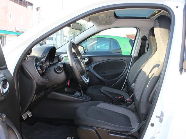 SMART ForFour EQ Pulse