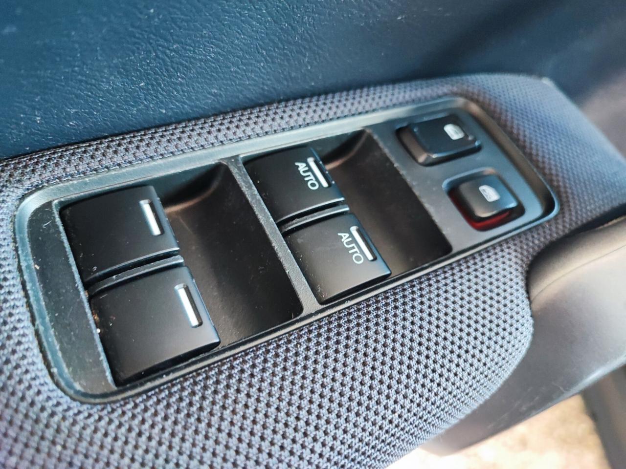 Honda CR-V 2.2 i-CTDi 16V Advance DPF