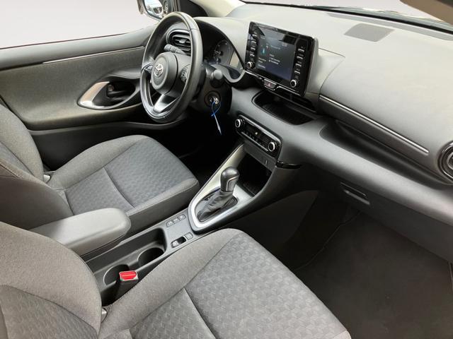 TOYOTA Yaris 1.5 Hybrid 5 porte Business