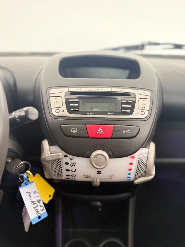 TOYOTA Aygo 1.0 12V VVT-i 5 porte Cool Soda Connect