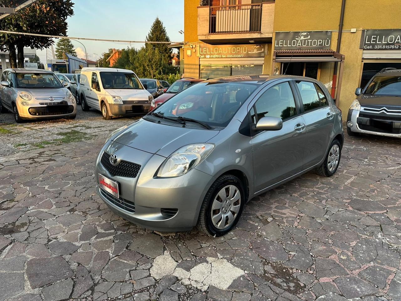 Toyota Yaris 1.0 5 porte Sol