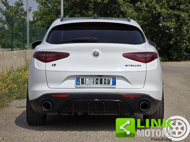 ALFA ROMEO Stelvio 2.2d 210 CV AWD Veloce Tetto Gancio Traino