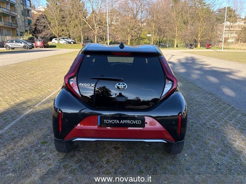 Toyota Aygo X 1.0B (72 CV) Lounge S-CVT