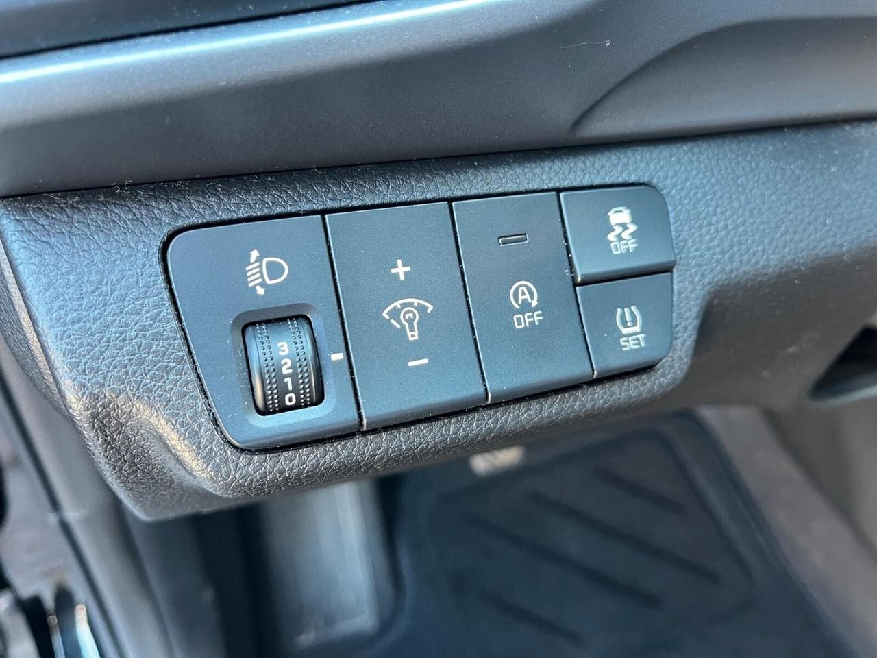 Kia Stonic 1.2 Urban Smart Pack 84 Cv