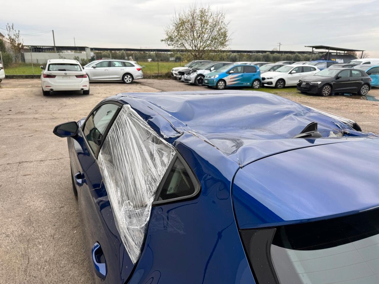 SEAT Leon 2.0 tdi 115cv RUN&DRIVE INCIDENTATA