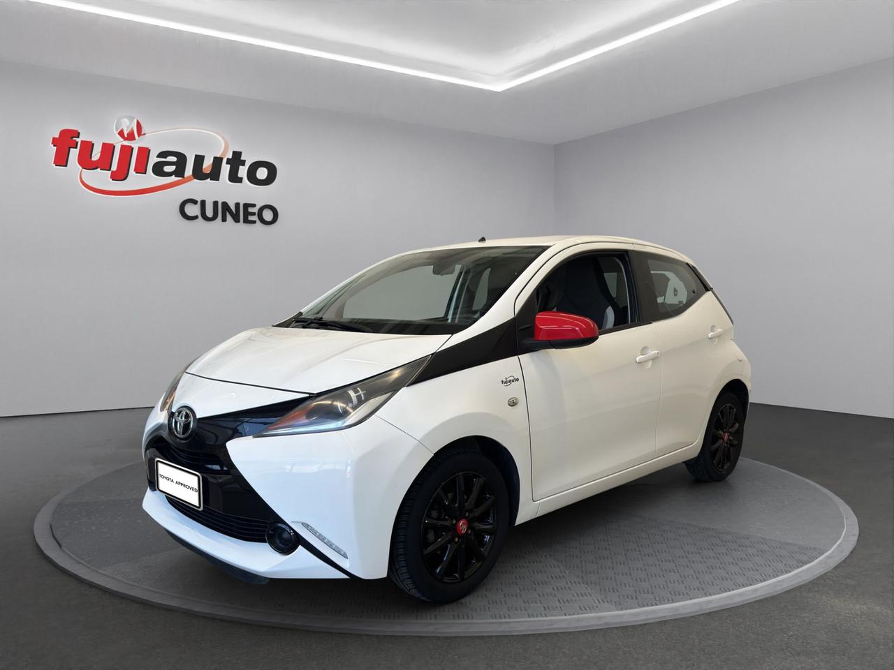 Toyota Aygo 5p 1.0 x-play my15