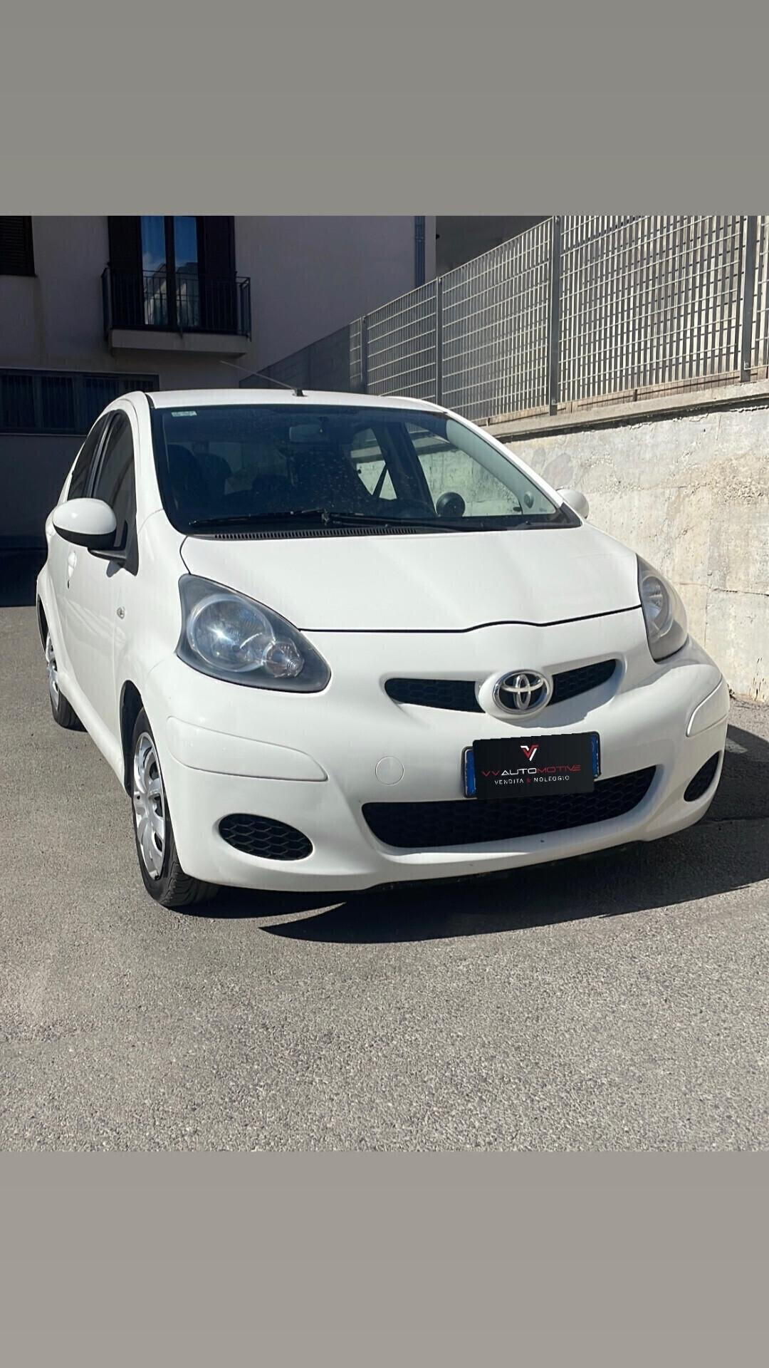 Toyota Aygo 1.0 12V VVT-i 5 CAMBIO AUTOMATICO! CONNECT