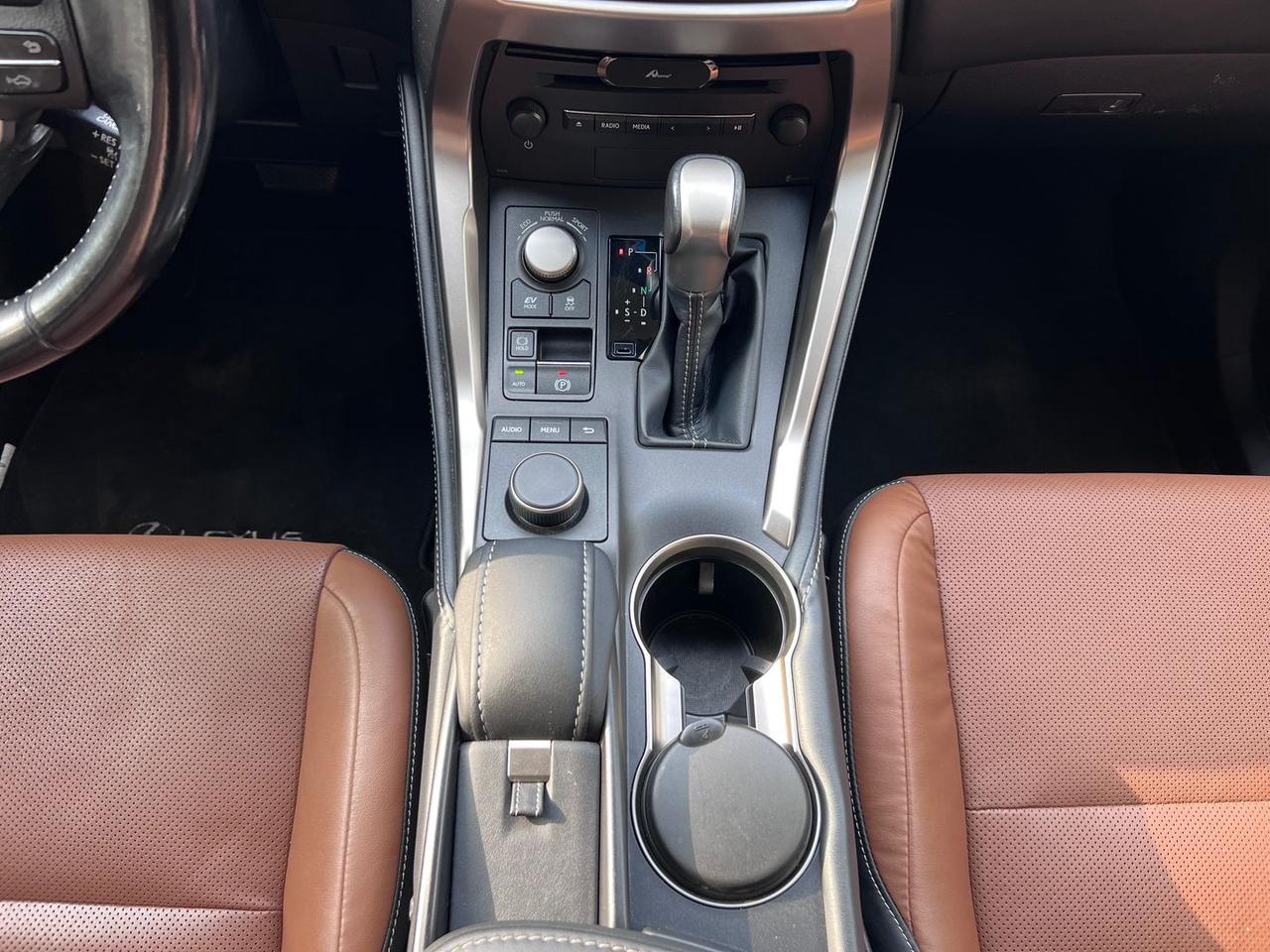 Lexus NX 300h Luxury NX 300h HEV #7331