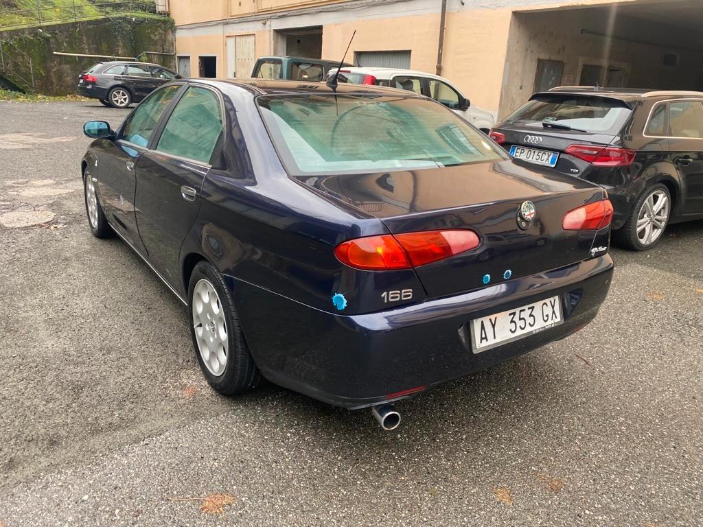 Alfa Romeo 166 2.0i 16V Twin Spark cat Distinctive