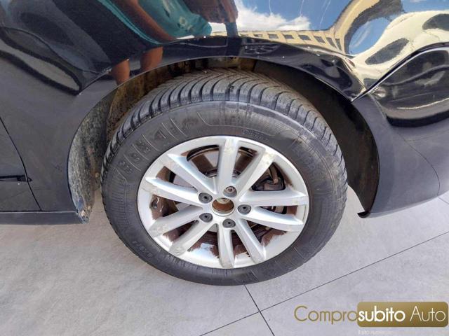 VOLKSWAGEN Polo 1.2/60CV GPL VALIDO