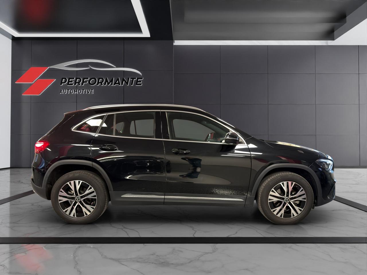 Mercedes GLA 180 180 Progressive Advanced auto