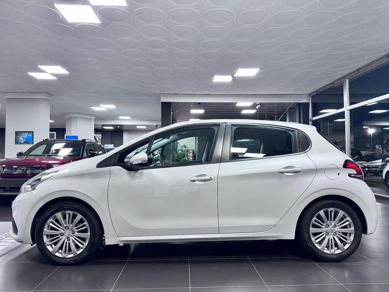 Peugeot 208 PureTech 82 3 porte Allure