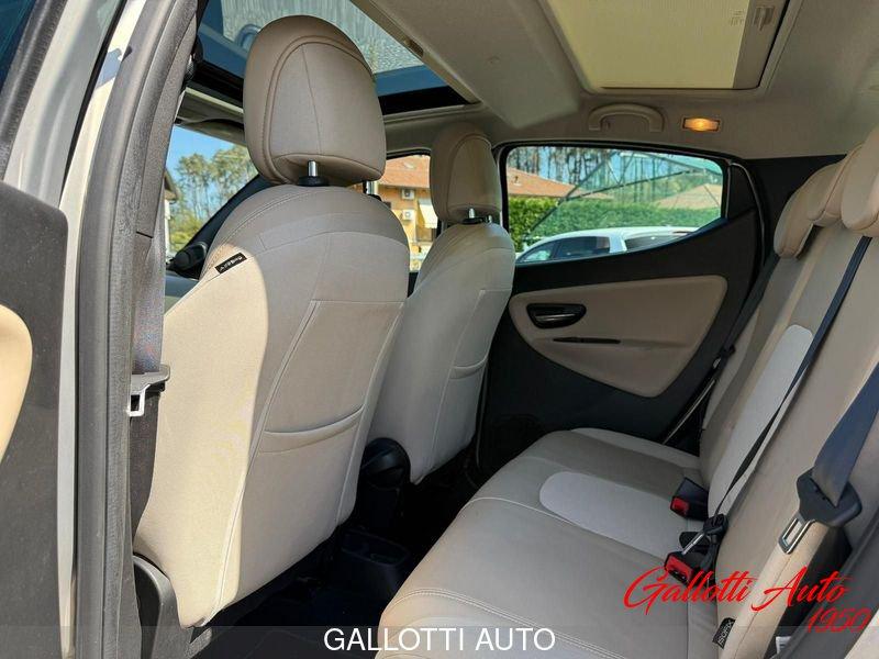 Lancia Ypsilon 0.9 Twinair 85 cv Stop & Start Platinum