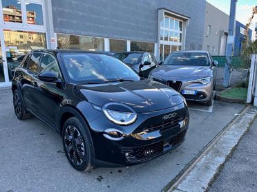 FIAT 600 Hybrid DCT MHEV La Prima KM0