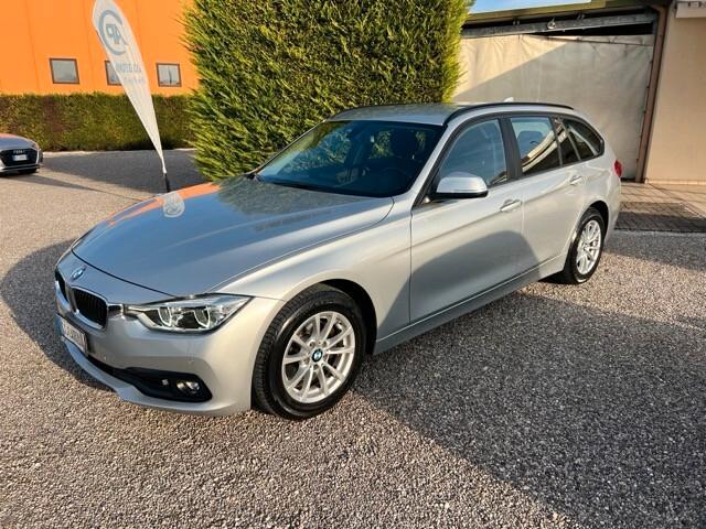 BMW 320 d Touring Business Advantage automatica