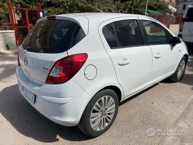 OPEL Corsa 1.3 | 95 cv - 2014