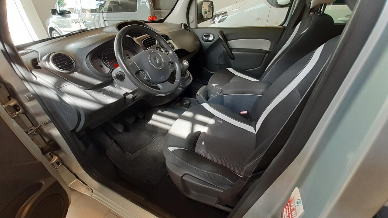 Kangoo pianale ribassato pedana disabili