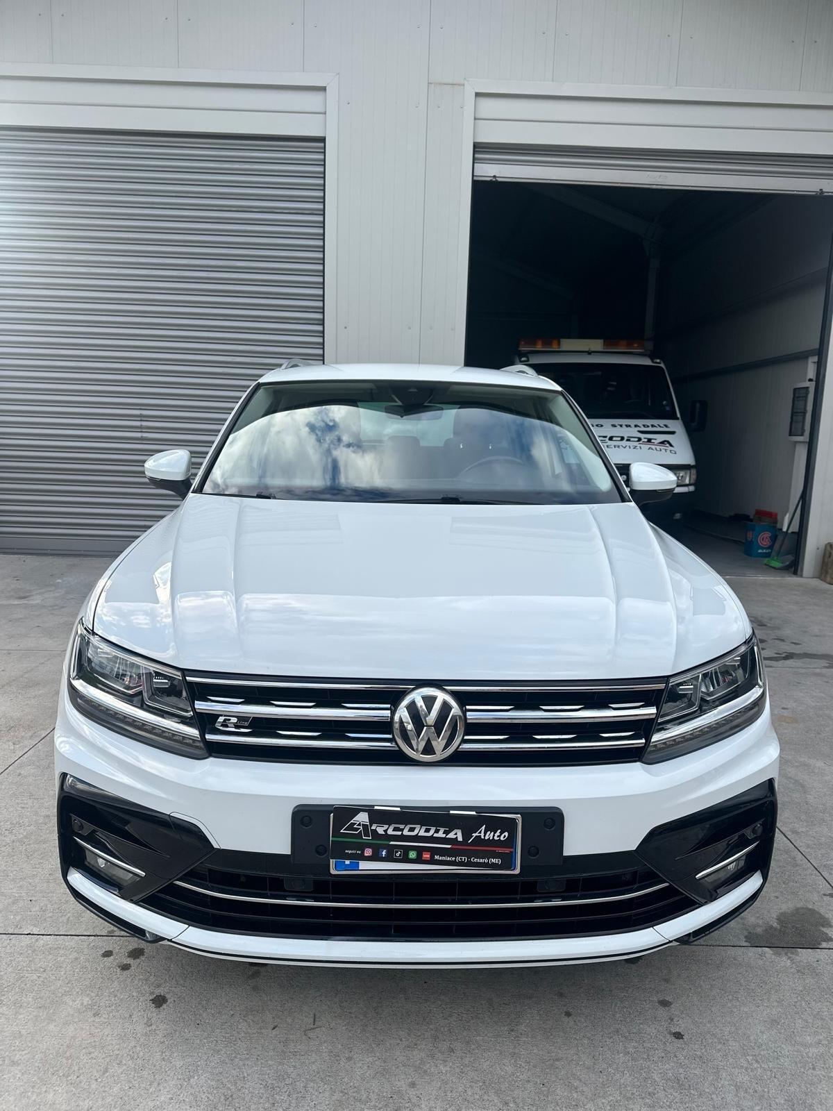 Volkswagen Tiguan 1.6 TDI SCR R.LINE