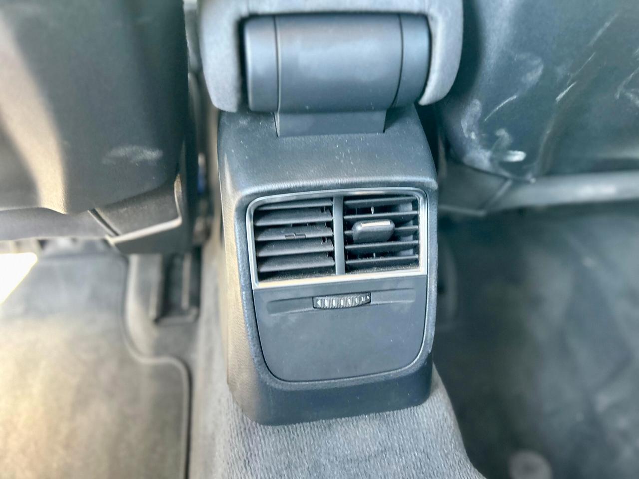 Audi A3 sedan SPB 1.6 TDI clean diesel Ambition