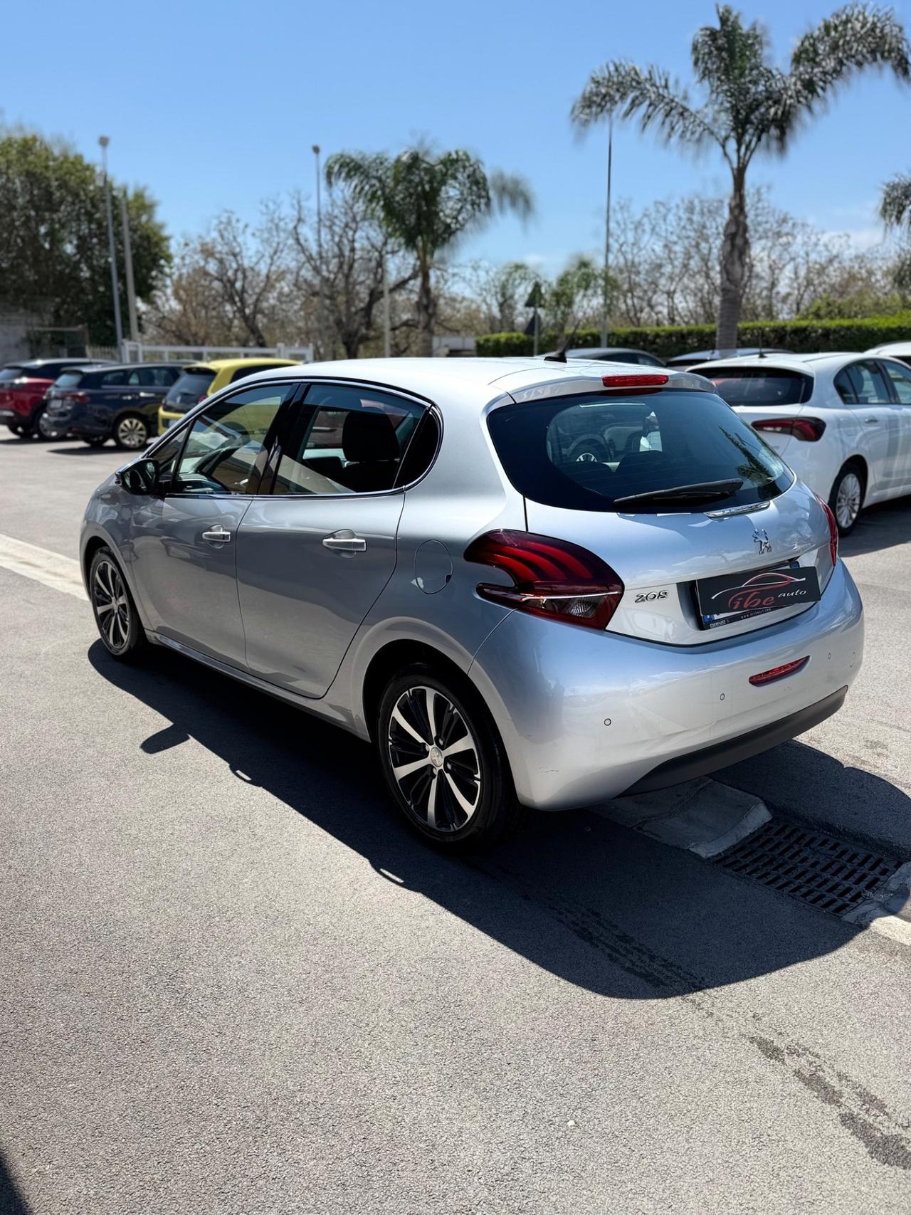 Peugeot 208 BlueHDi 100 5 porte Allure