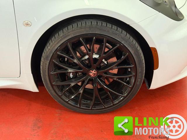 ALFA ROMEO 4C 1750 TBi