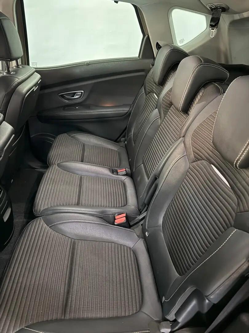 Renault Scénic dCi 8V 110 CV EDC Energy Intens