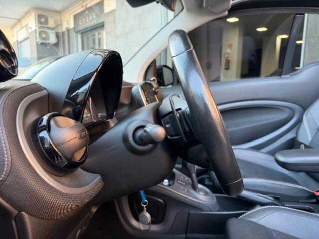 Smart ForTwo BRABUS 0.9 cabrio Xclusive
