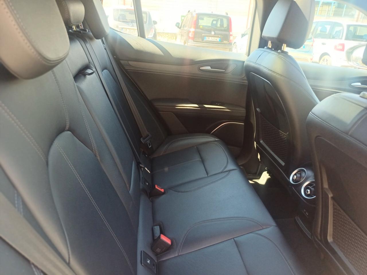 Alfa Romeo Stelvio 2.2 Turbodiesel 210 CV AT8 Q4 Veloce TETTO/PELLE/SEDILI RISCALDABILI/CAMERA/FULL OPTIONAL/