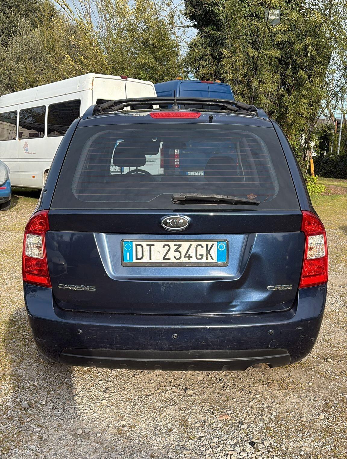 Kia Carens 2.0 16V CRDi 7 POSTI