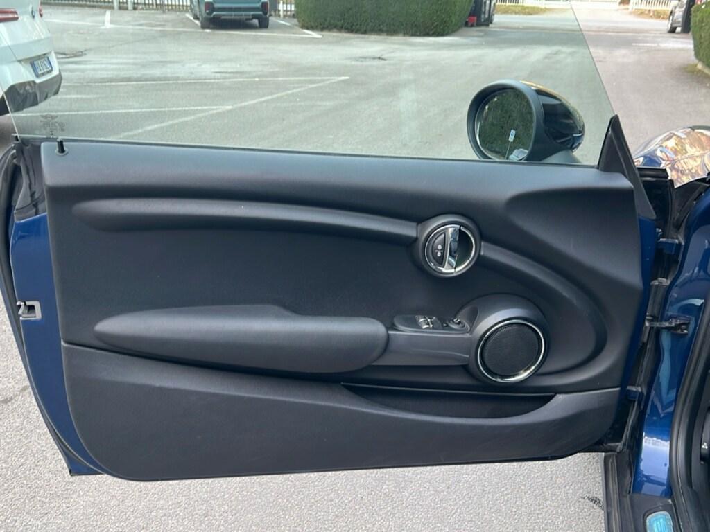 Mini Cooper D 1.5 D Cooper D Business XL Auto