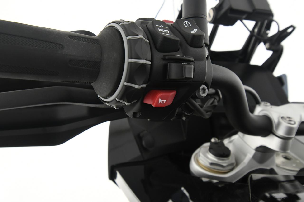 BMW S 1000 XR TRIPLE BLACK 2.500KM+C17"