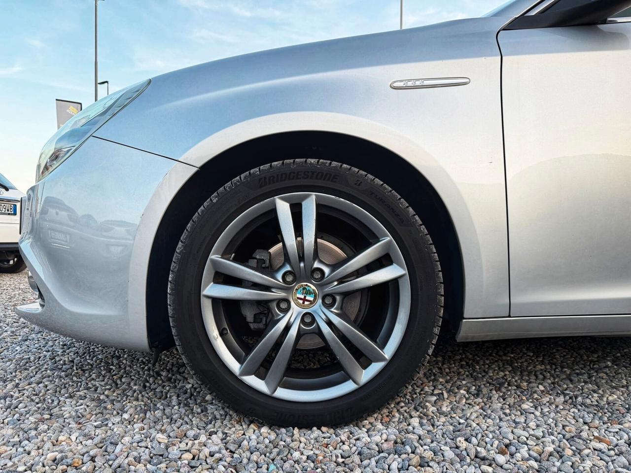 Alfa Romeo Giulietta 1.6 JTDm-2 105 CV SENSORI PDC CRUISE OK NEOPATENTATI