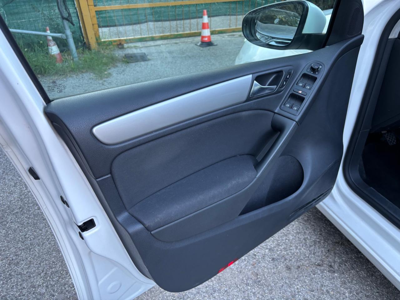 Volkswagen Golf 1.6 TDI DPF 5p. Comfortline