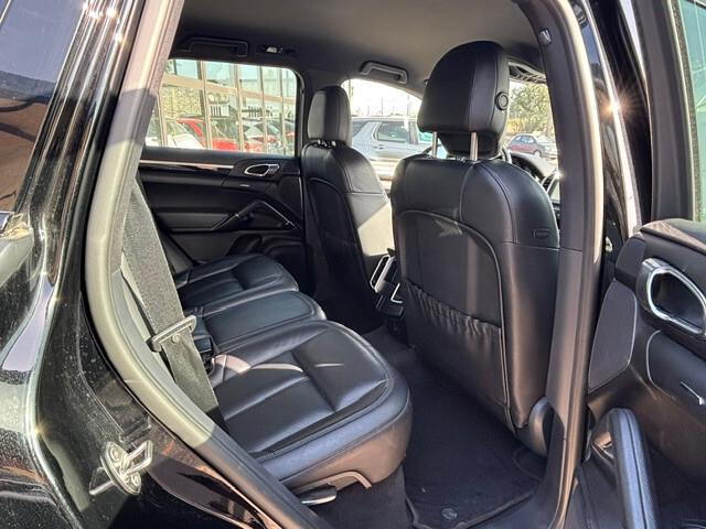 Porsche Cayenne 3.0 V6 tdi 262cv tiptronic Restyling 2016