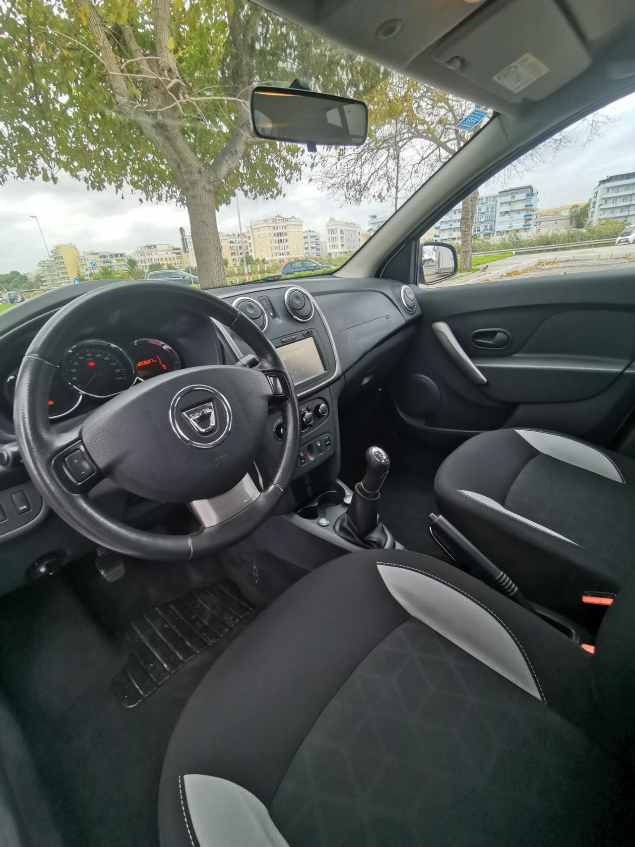 Dacia Sandero 0.9 TCe 12V TurboGPL 90CV Ambiance 2016