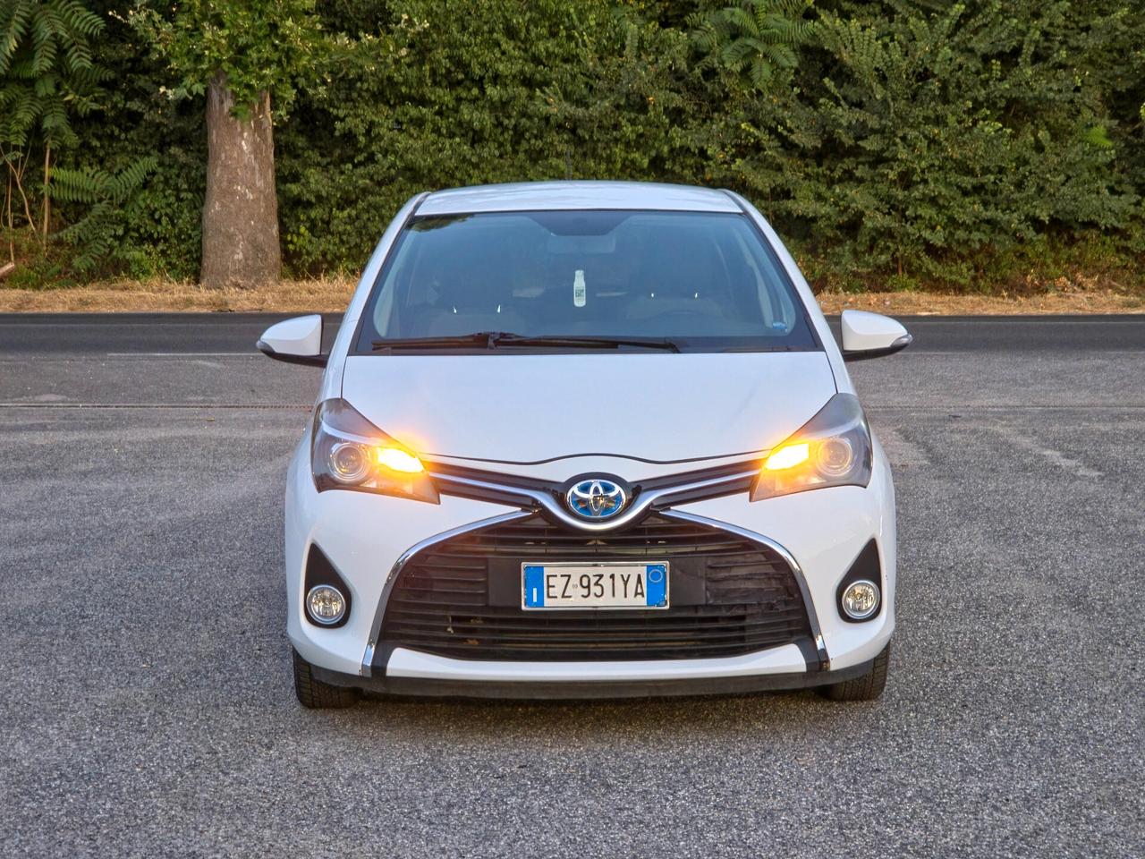 Toyota Yaris 1.5 Hybrid 5 porte Active 2015-E6B Automatico NEO