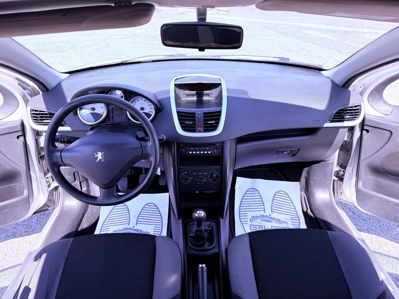 Peugeot 207 1.4 HDi 70CV 5p. Ok neopatentati