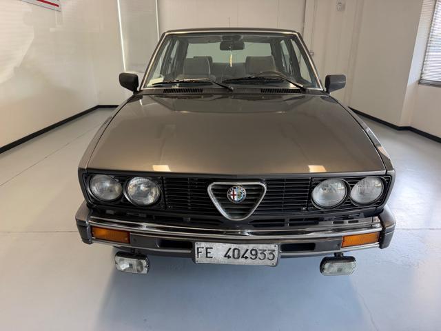 ALFA ROMEO Alfetta 2.0i Quadrifoglio Oro ASI