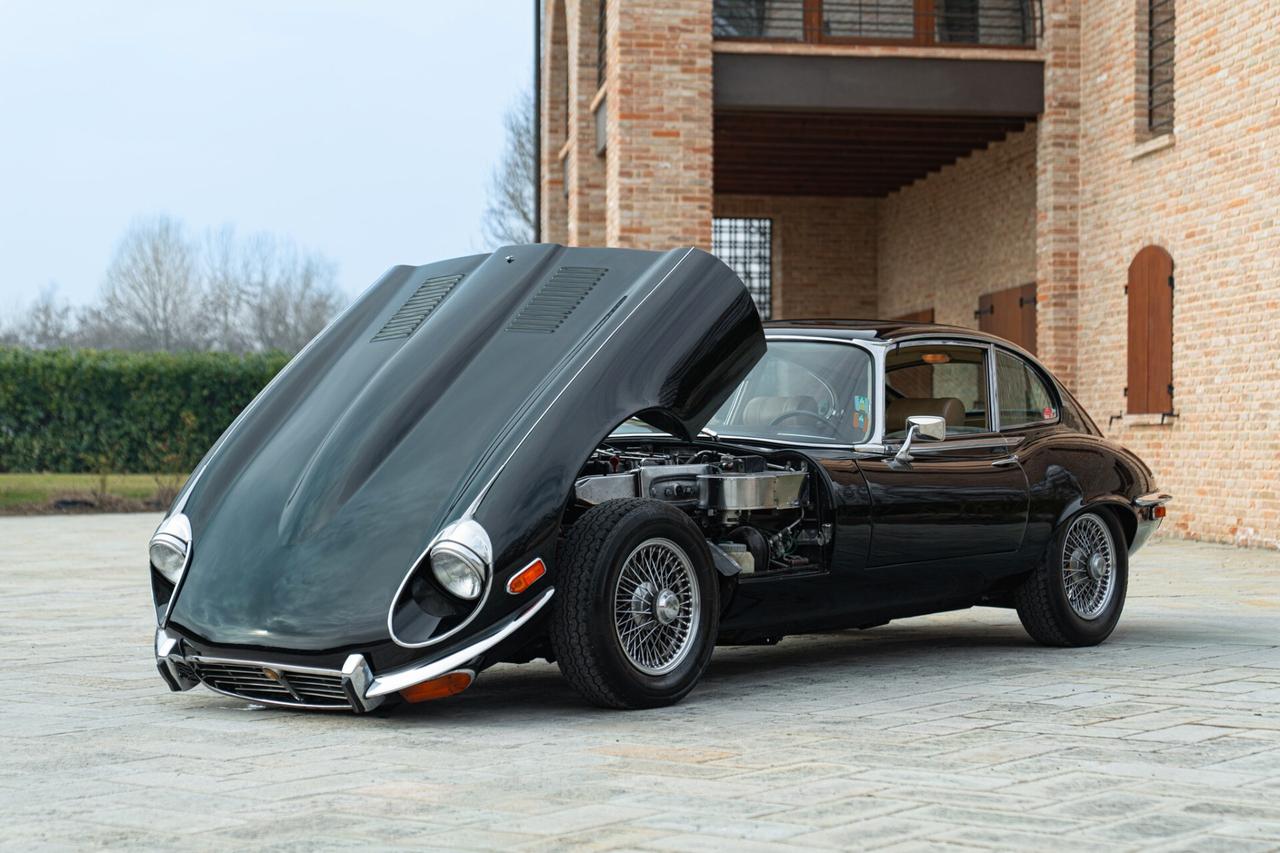 1971 JAGUAR E-TYPE COUPE 5.3 V12 RDS01849