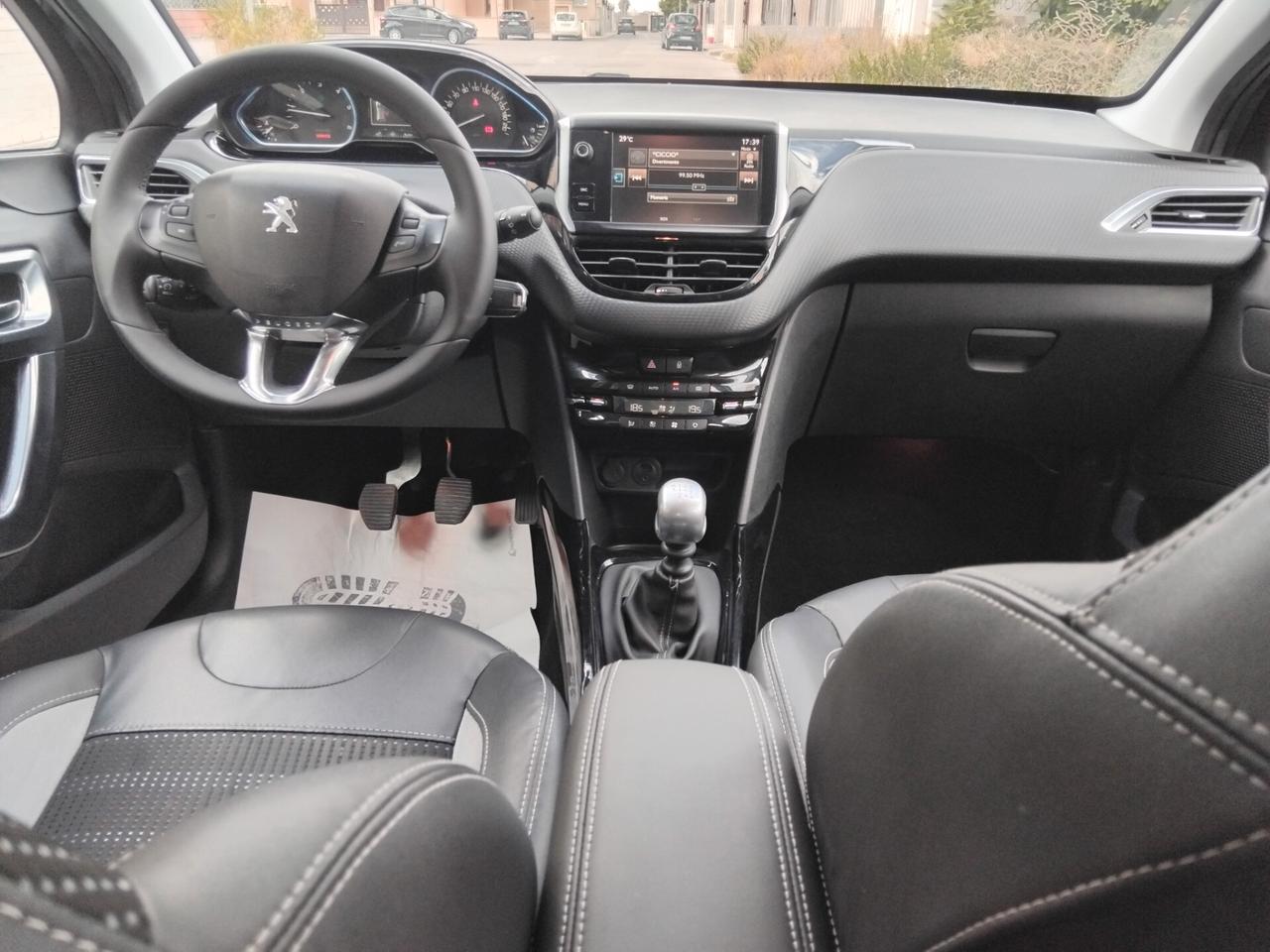 Peugeot 2008 1.6 Blue-HDi 120cv Allure