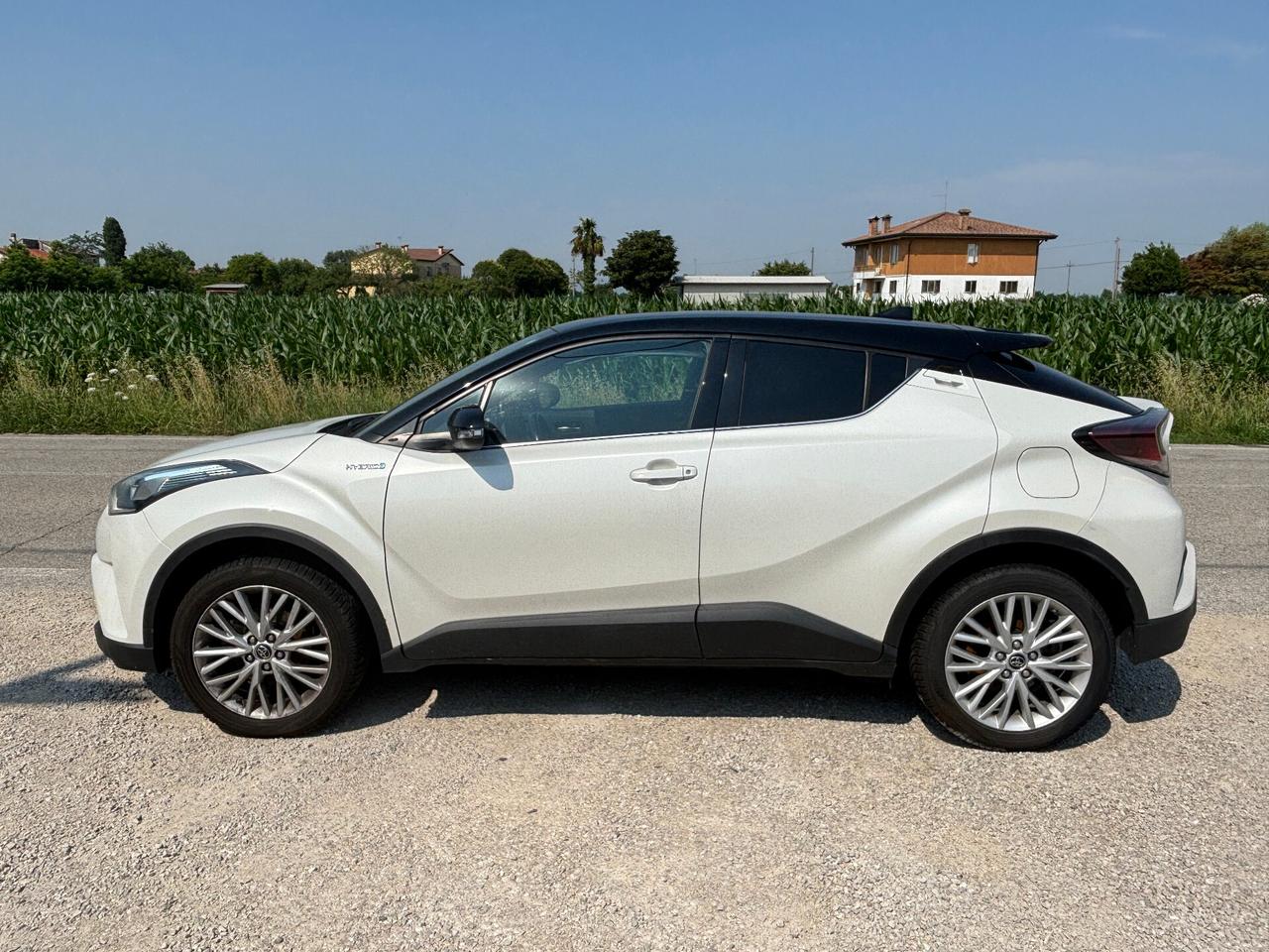 Toyota C-HR 1.8 Hybrid E-CVT Dynamic