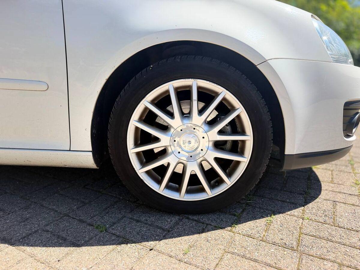 Volkswagen Golf 2.0 tdi Gt Sport 3p dsg dpf