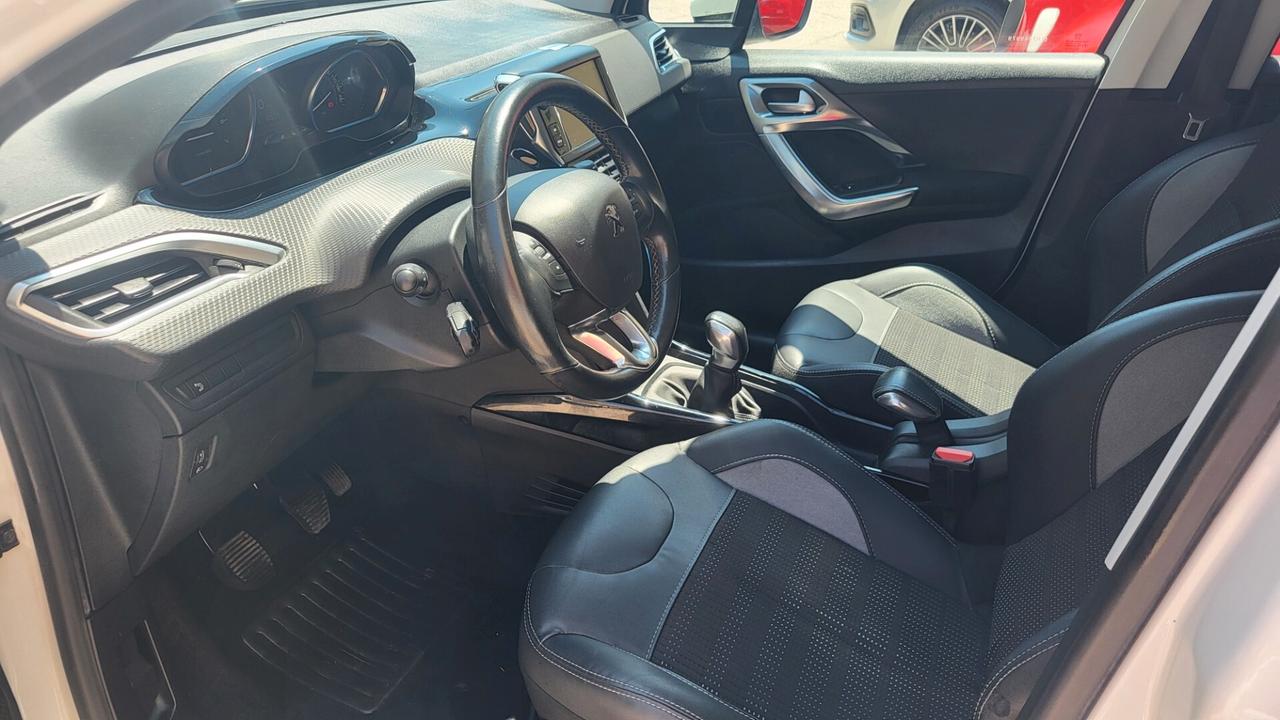 Peugeot 2008 PureTech 82 Allure