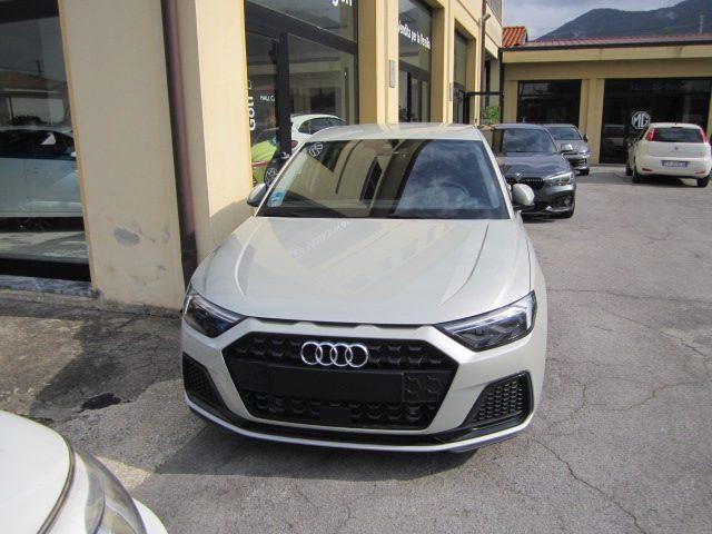 AUDI A1 30 TFSI S tronic Business cerchi 17"