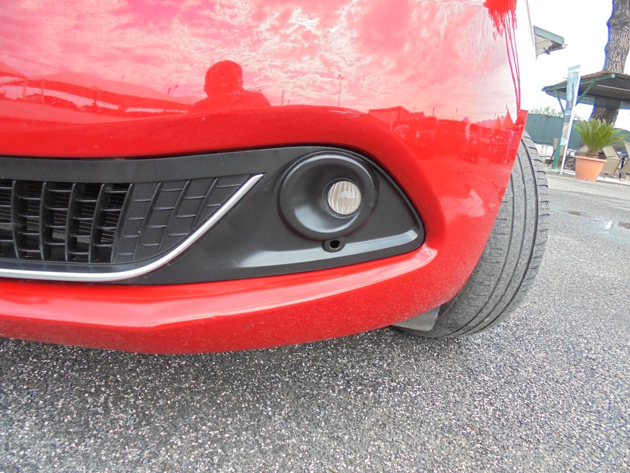 Lancia Ypsilon 1.0 FireFly 5 porte S&S Hybrid Gold